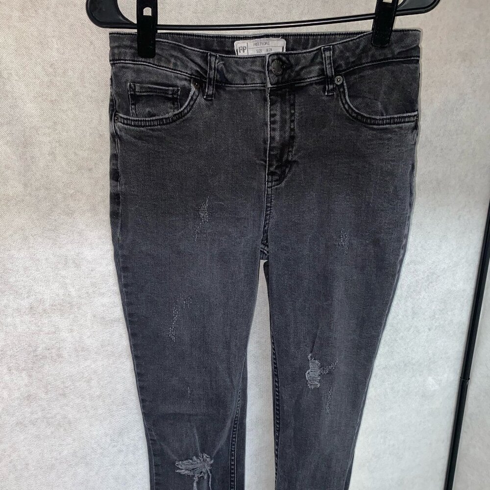 Free People Fray Raw Hem Skinny Jeans Womens 28 Black Mid Rise Denim